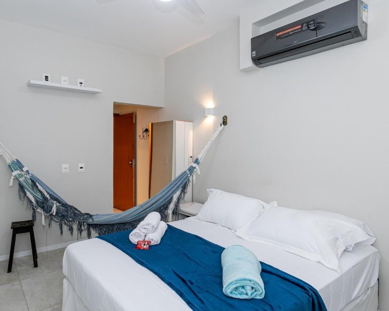 Apartamento aconchegante e reformado, mobiliado e equipado -