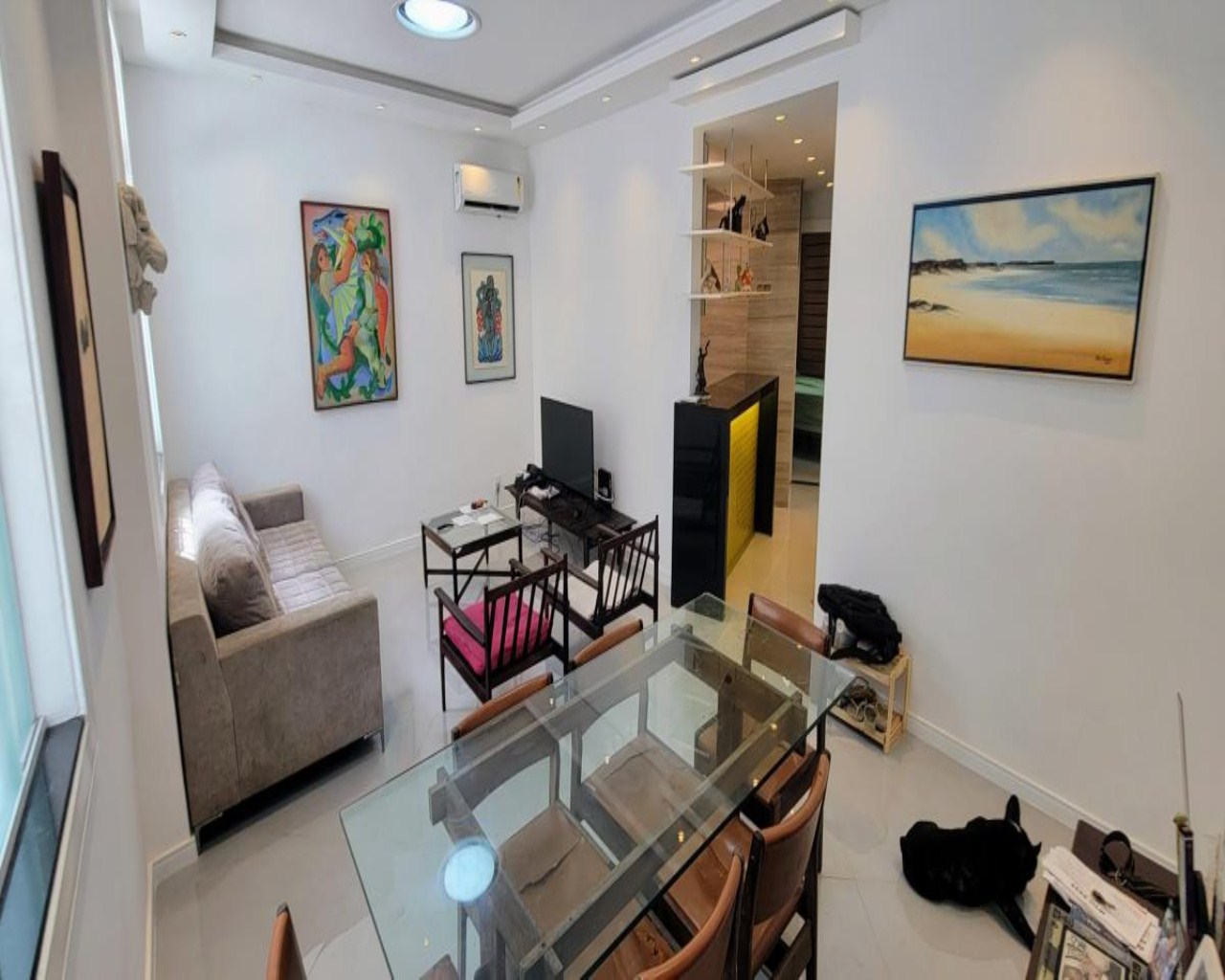 Apartamento reformado c/ 2 suítes próximo ao metrô e praia d