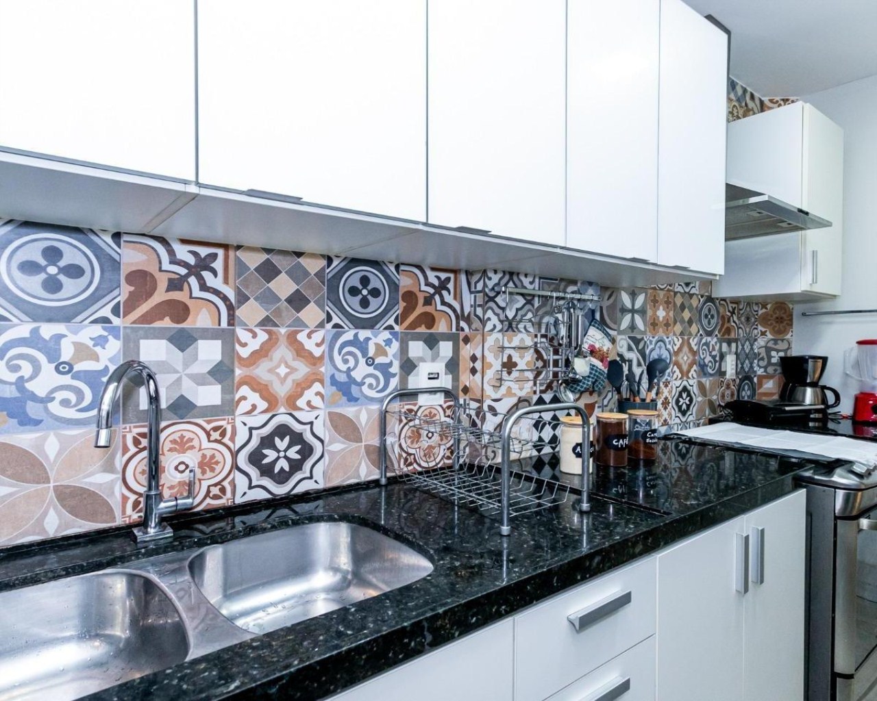 Apartamento aconchegante e reformado, mobiliado e equipado - Oportunidade!