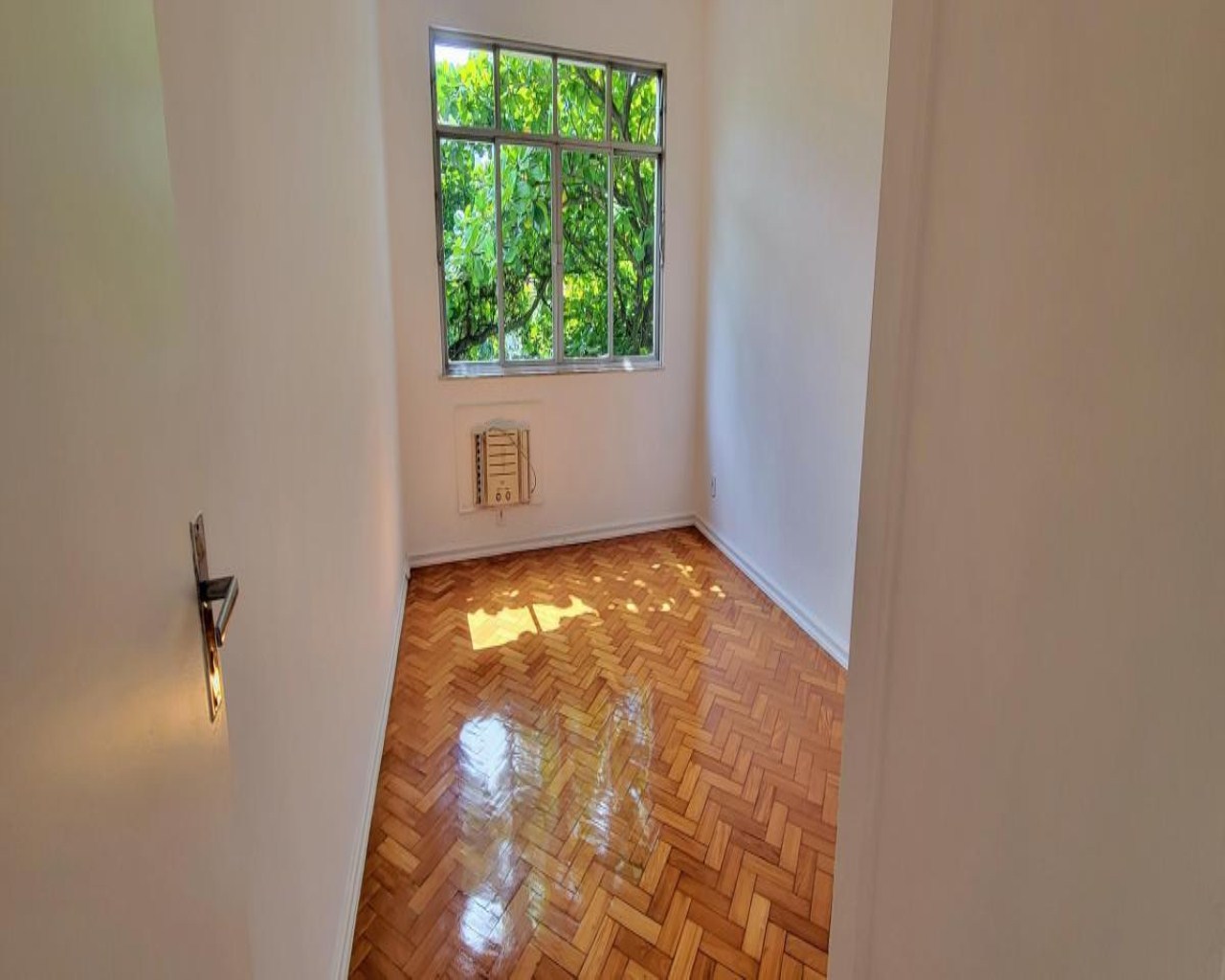 Apartamento de 83m2 , 3 quartos ,no leblon, pronto para mora
