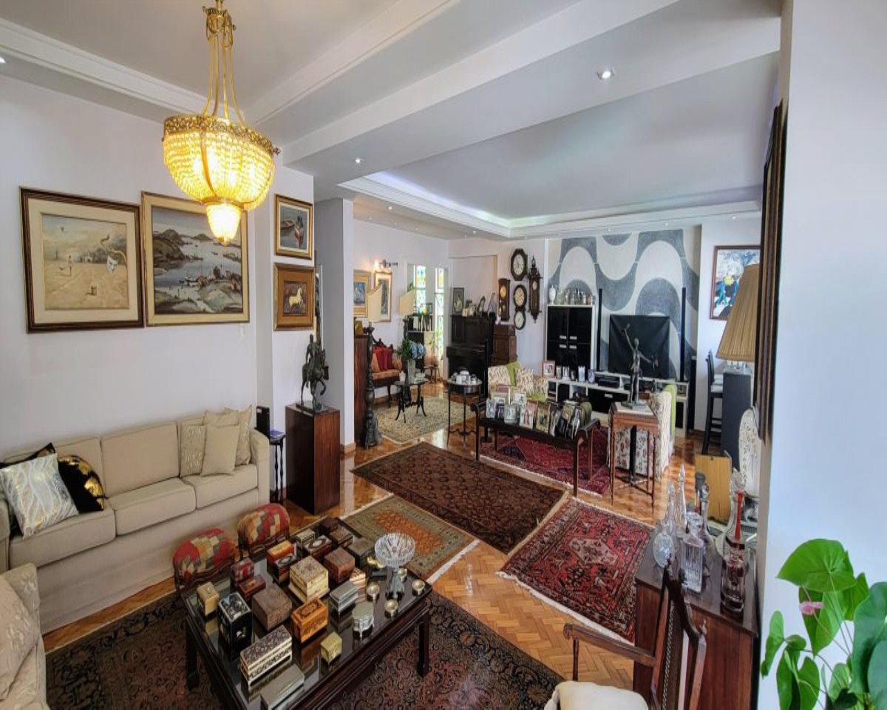 Apartamento de Luxo com Vista ao Mar e 3 Quartos em Copacabana