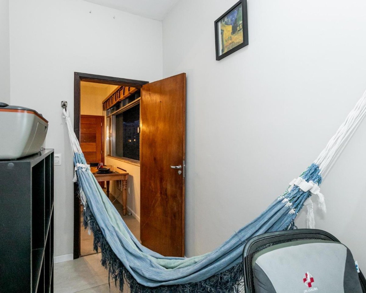 Apartamento aconchegante e reformado, mobiliado e equipado - Oportunidade!