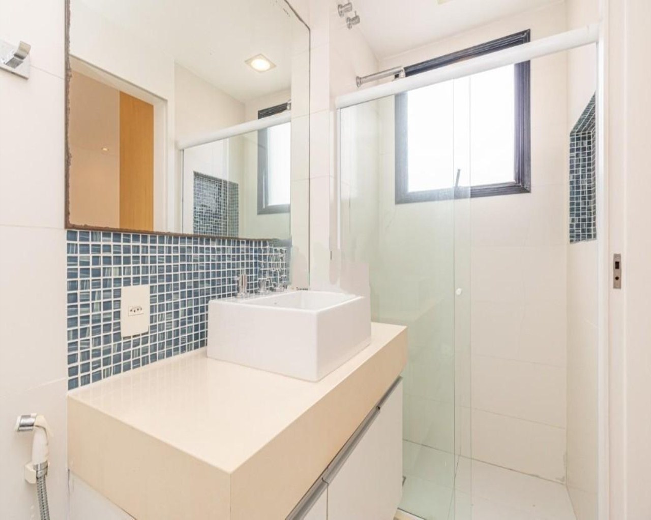 Cobertura espetacular no Jardim Oceânico com 4 suites piscina e próximo da praia