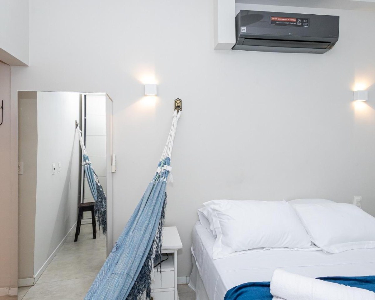 Apartamento aconchegante e reformado, mobiliado e equipado -