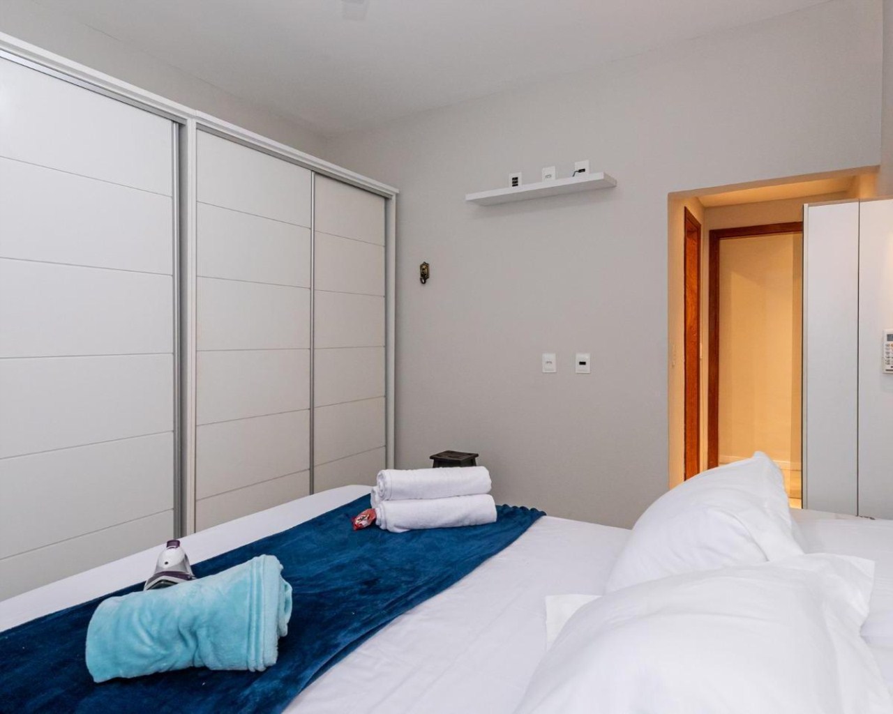 Apartamento aconchegante e reformado, mobiliado e equipado - Oportunidade!