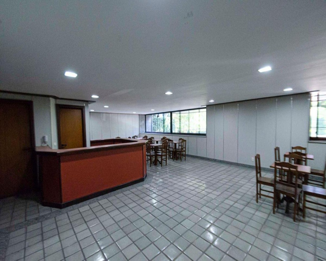 Apartamento de Alto Padrão com Vista e Infraestrutura Completa no Leblon