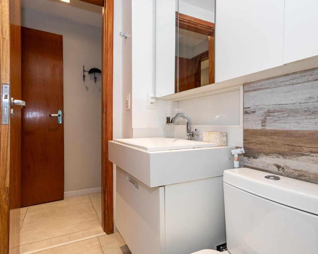 Apartamento aconchegante e reformado, mobiliado e equipado - Oportunidade!