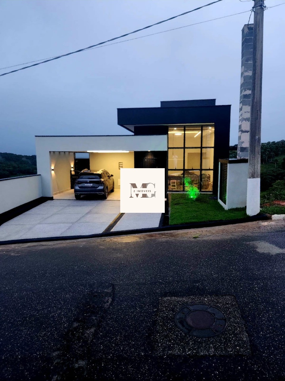Casa, 3 quartos, 247 m² - Foto 1