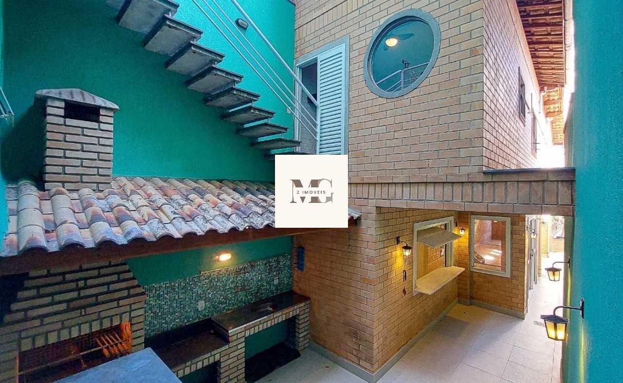 Casa, 3 quartos, 270 m² - Foto 1
