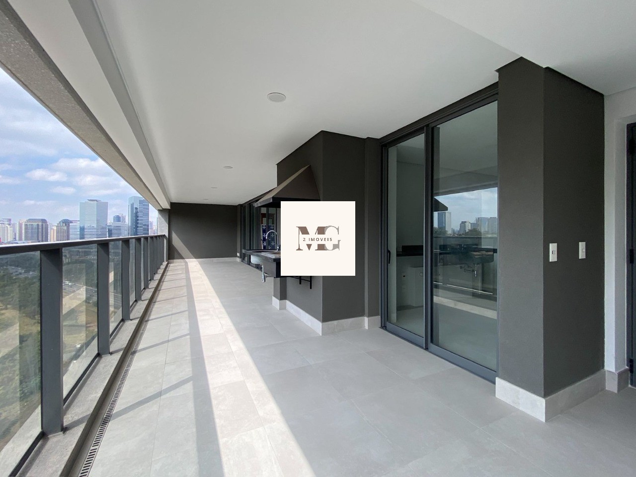 Apartamento, 3 quartos, 186 m² - Foto 1