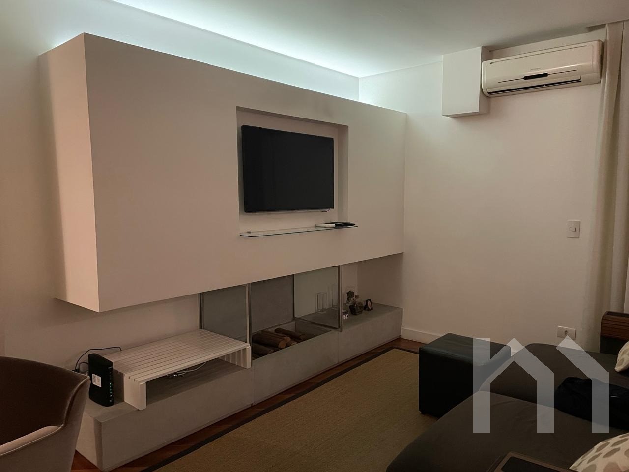 Apartamento à venda no Condomínio Edifício Le Port Royale - Rua Almansa, 180 - São Paulo - SP - CEP: 05717-210