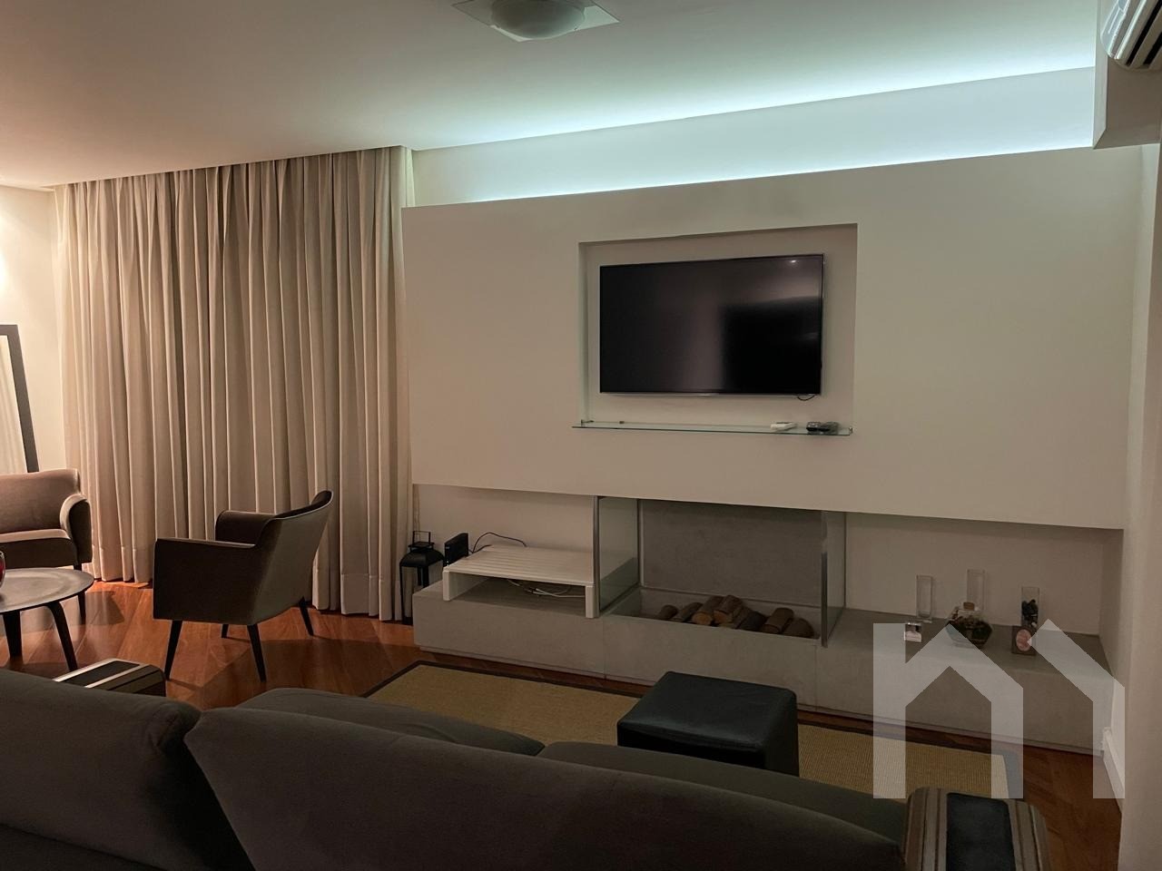 Apartamento à venda no Condomínio Edifício Le Port Royale - Rua Almansa, 180 - São Paulo - SP - CEP: 05717-210 - foto 1
