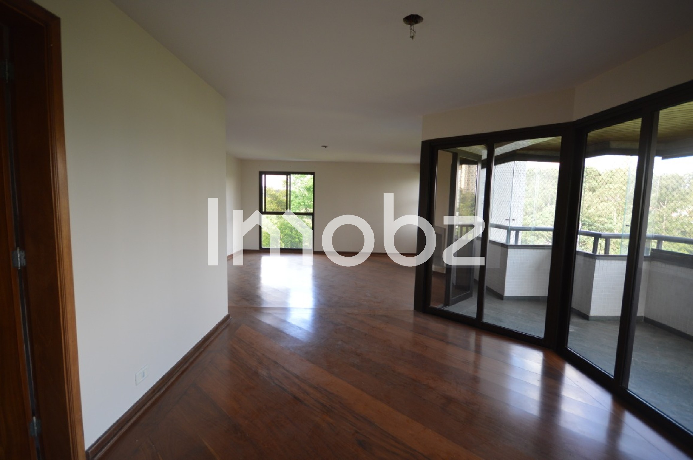 Apartamento à venda no Condomínio Edifício Emerald Hills - Antônio Aggio, 135 - São Paulo - SP - CEP: 05713-420