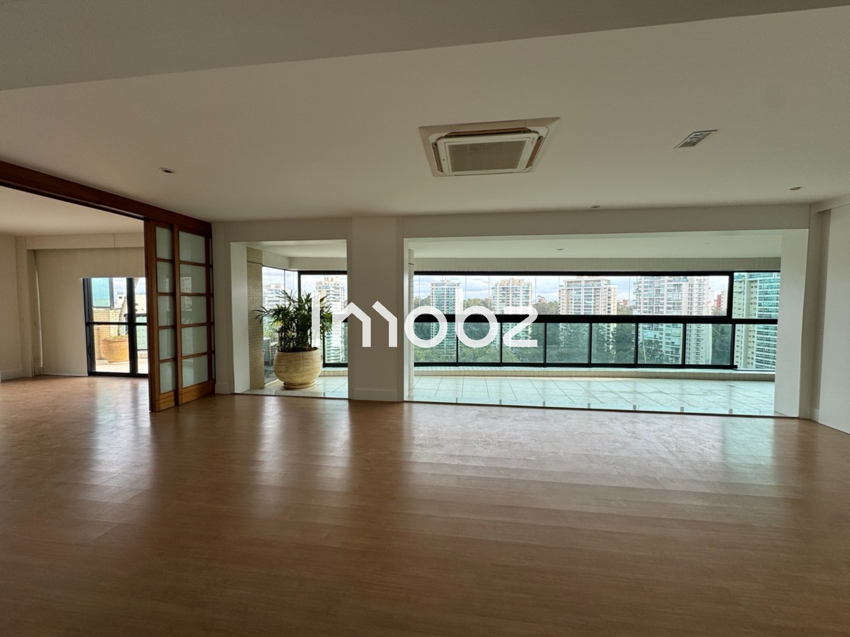 Apartamento à venda no Condomínio Villaggio Panamby - Itapaiuna, 1800 - São Paulo - SP - CEP: 05707-001 - foto 4