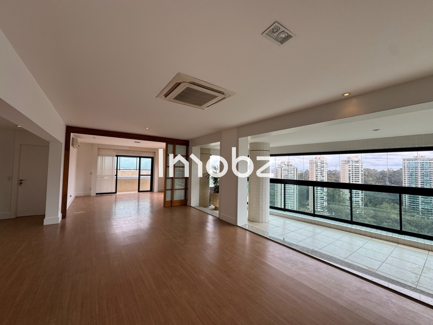 Apartamento à venda no Condomínio Villaggio Panamby - Itapaiuna, 1800 - São Paulo - SP - CEP: 05707-001 - foto 2