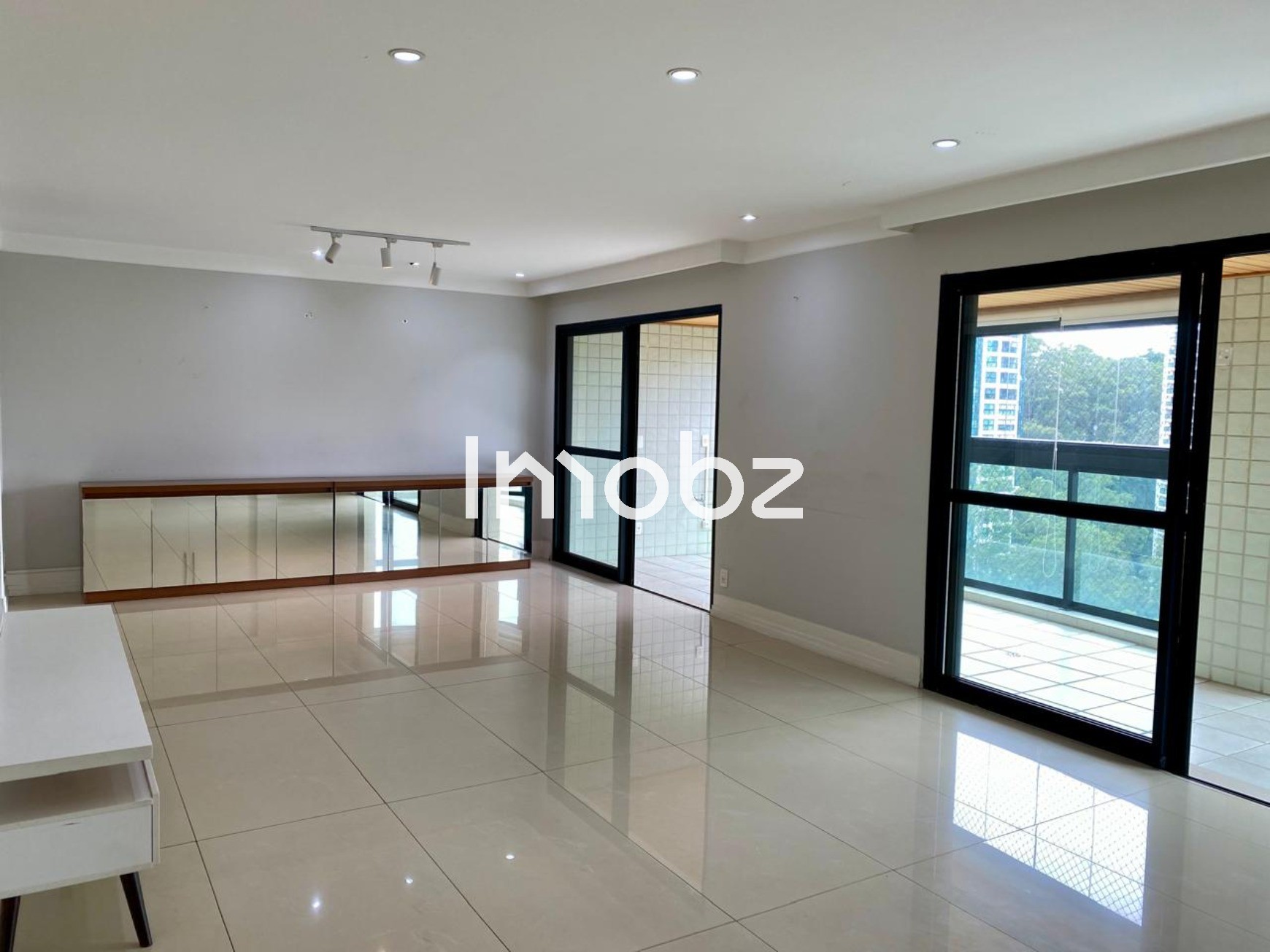 Apartamento à venda no Condomínio Villaggio Panamby - Itapaiuna, 1800 - São Paulo - SP - CEP: 05707-001 - foto 1