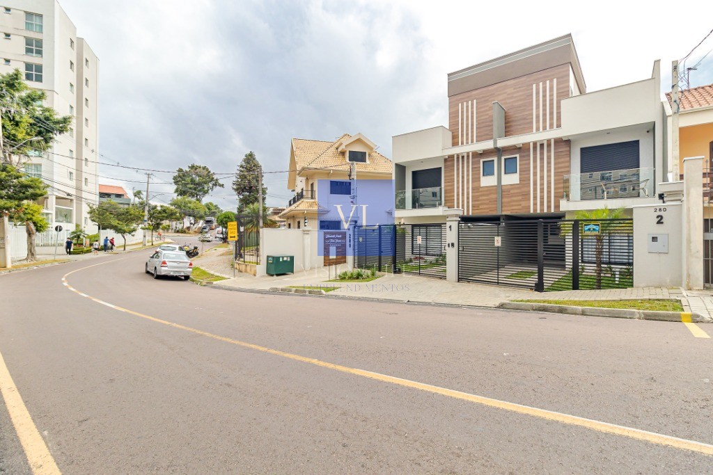 Casa, 4 quartos, 168 m² - Foto 1