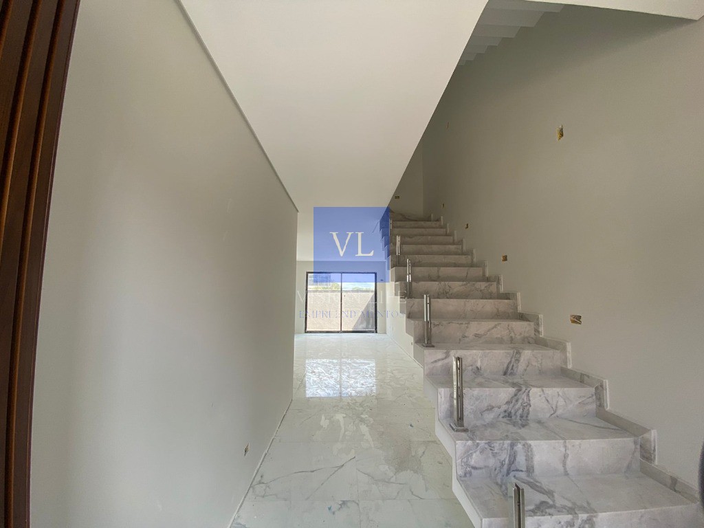 Casa, 3 quartos, 219 m² - Foto 4