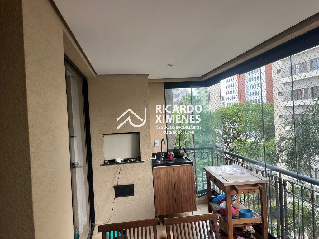 Apartamento para alugar com 5 quartos, 176m² - Foto 1