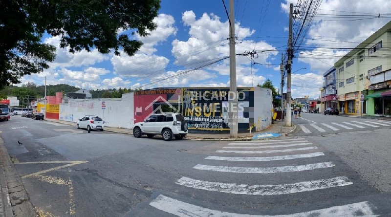 Terreno comercial de 1.870m² para venda ou locação em altos 