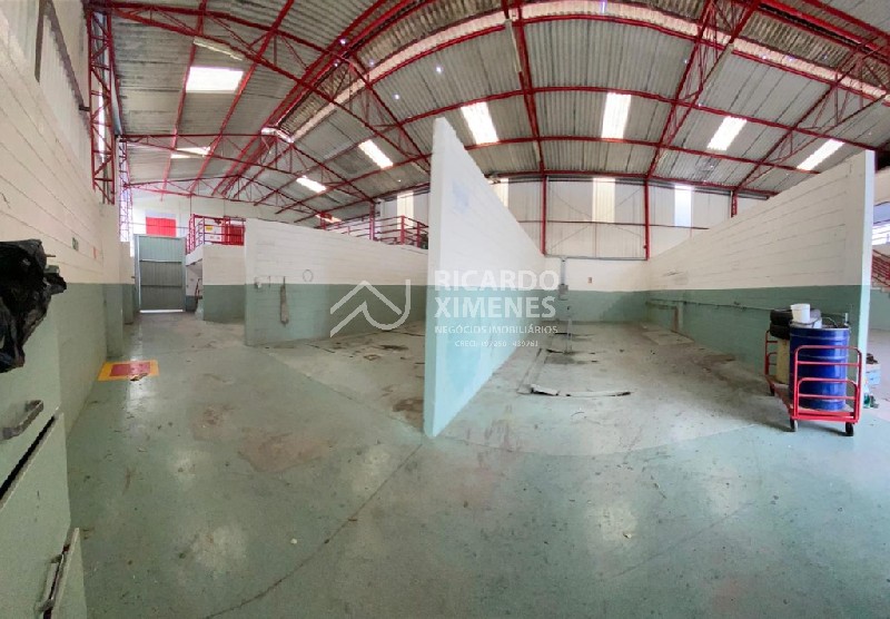 Galpão industrial de alto padrão para locação em santana de 