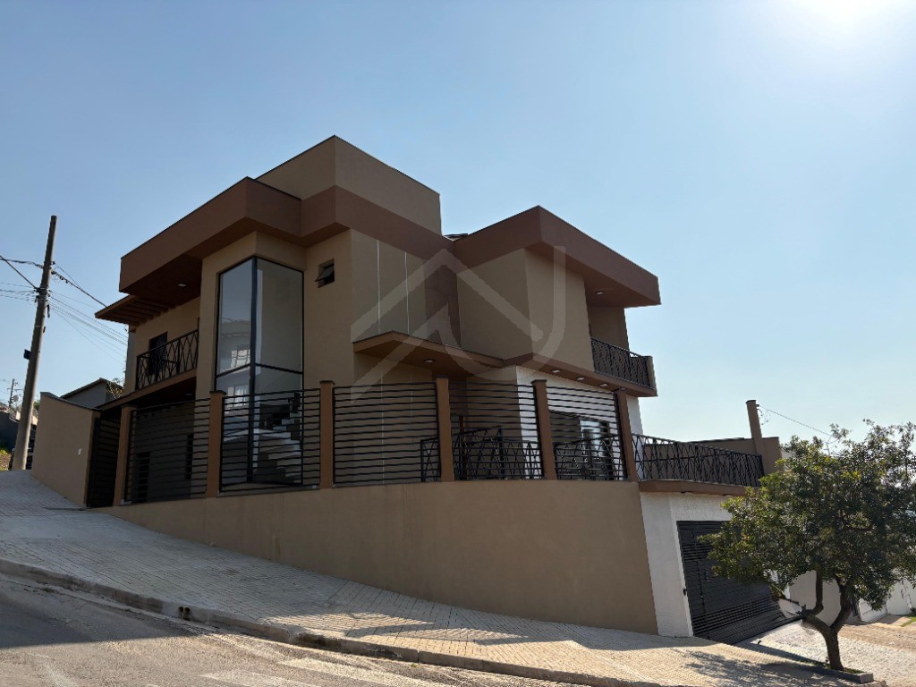 Casa, 3 quartos, 200 m² - Foto 1