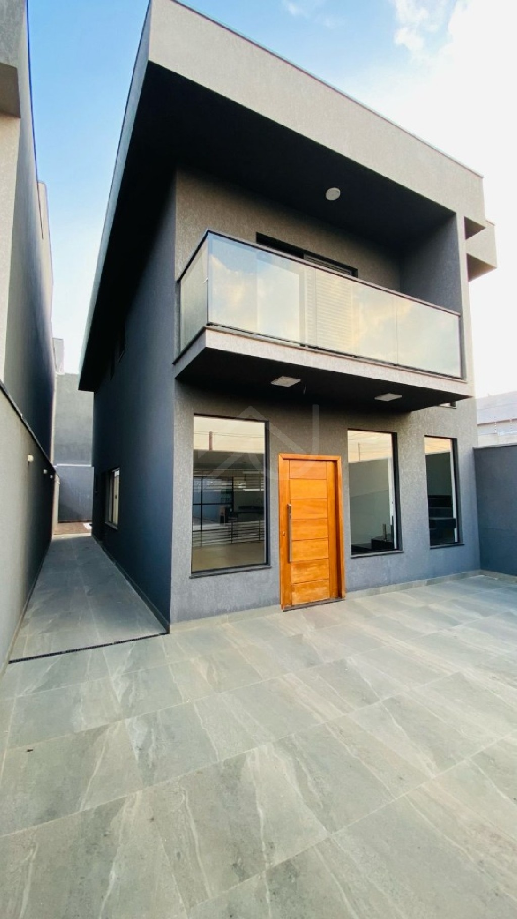 Casa, 3 quartos, 202 m² - Foto 1