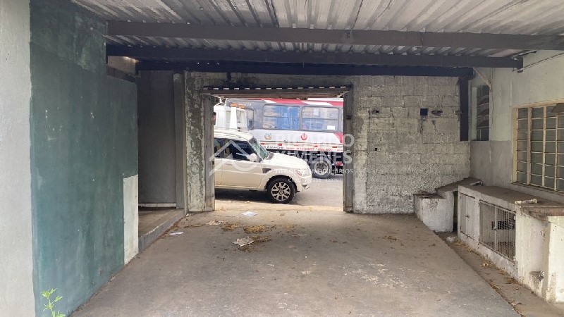 Terreno comercial de 1.870m² para venda ou locação em altos 