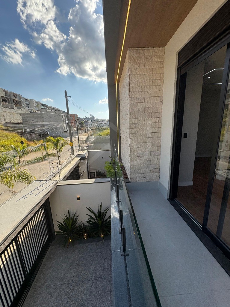 Casa, 4 quartos, 240 m² - Foto 10