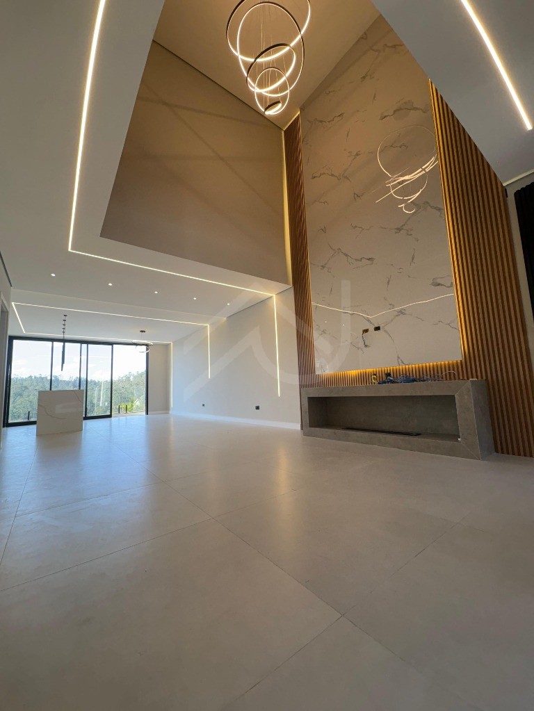 Casa, 4 quartos, 240 m² - Foto 3