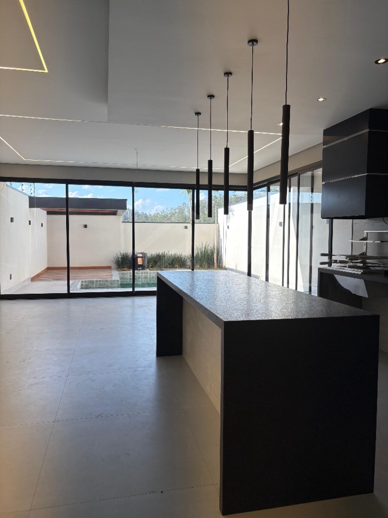 Casa, 4 quartos, 240 m² - Foto 27