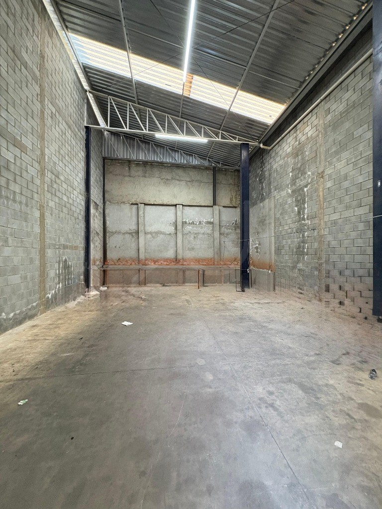 Depósito-Galpão, 84 m² - Foto 9