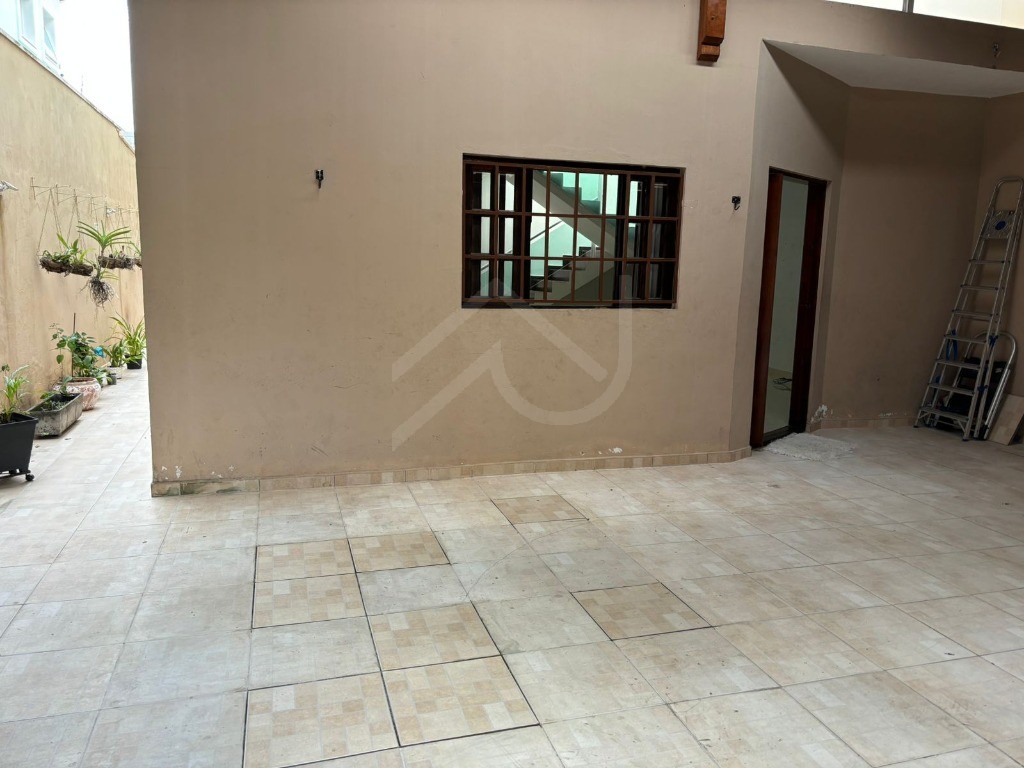 Casa, 3 quartos, 284 m² - Foto 2