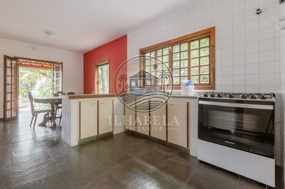 Casa, 6 quartos, 200 m² - Foto 8