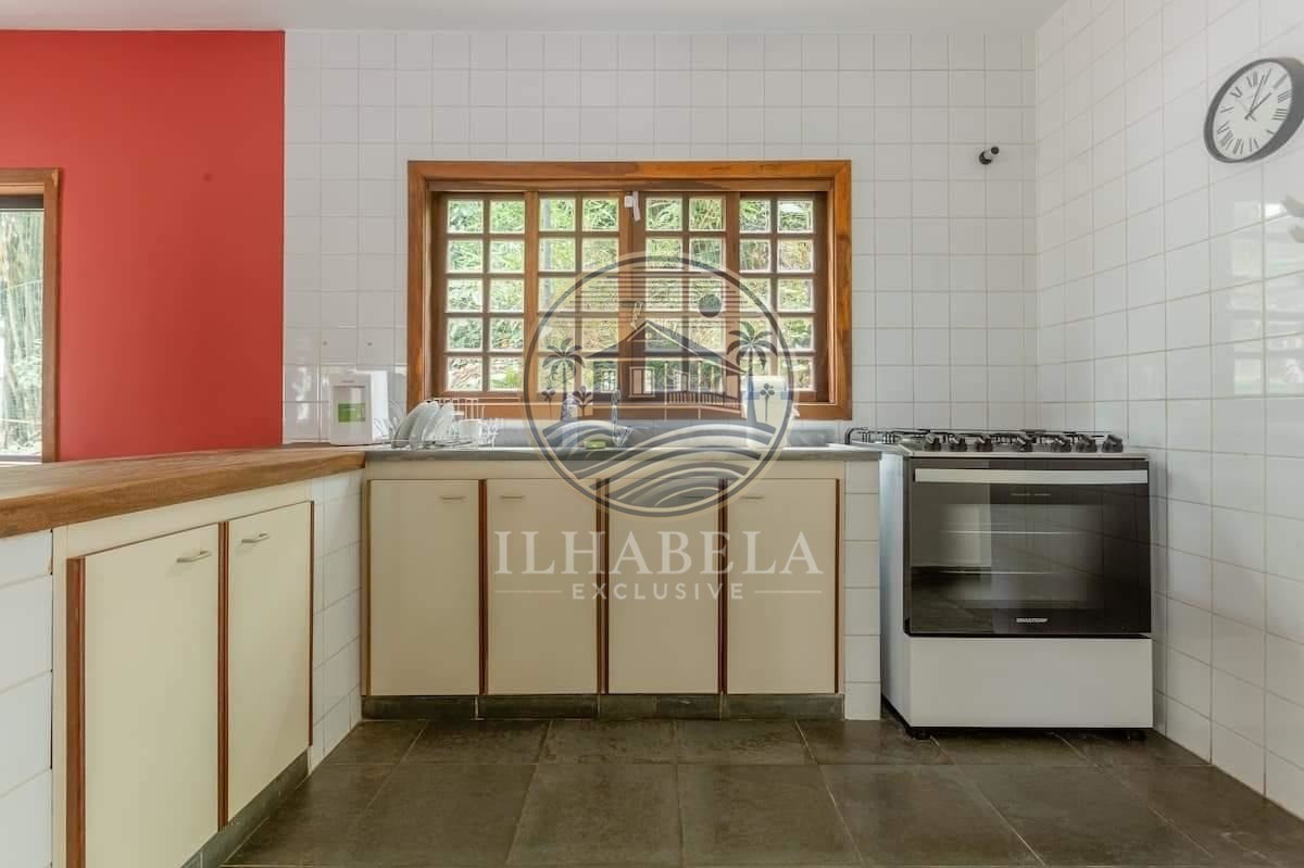 Casa, 6 quartos, 200 m² - Foto 9