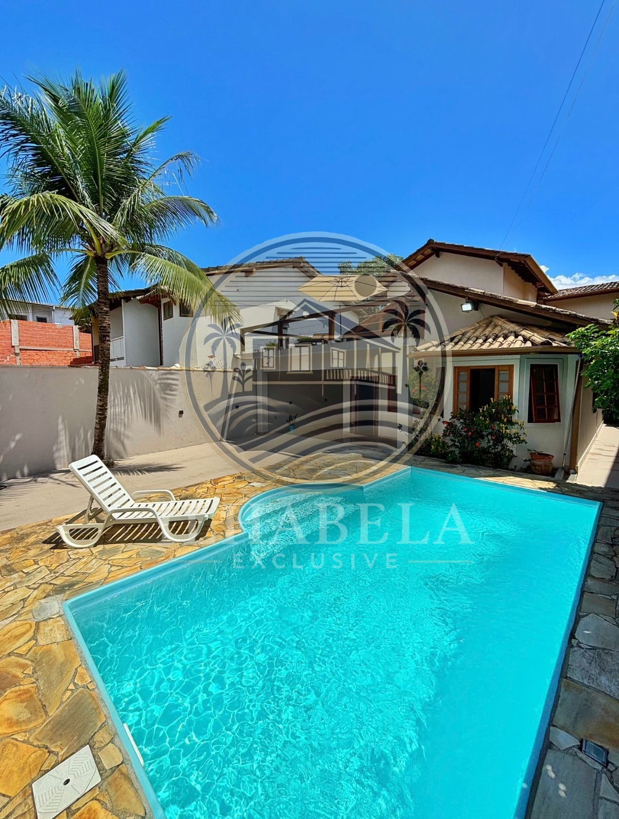 Casa, 5 quartos, 212 m² - Foto 1