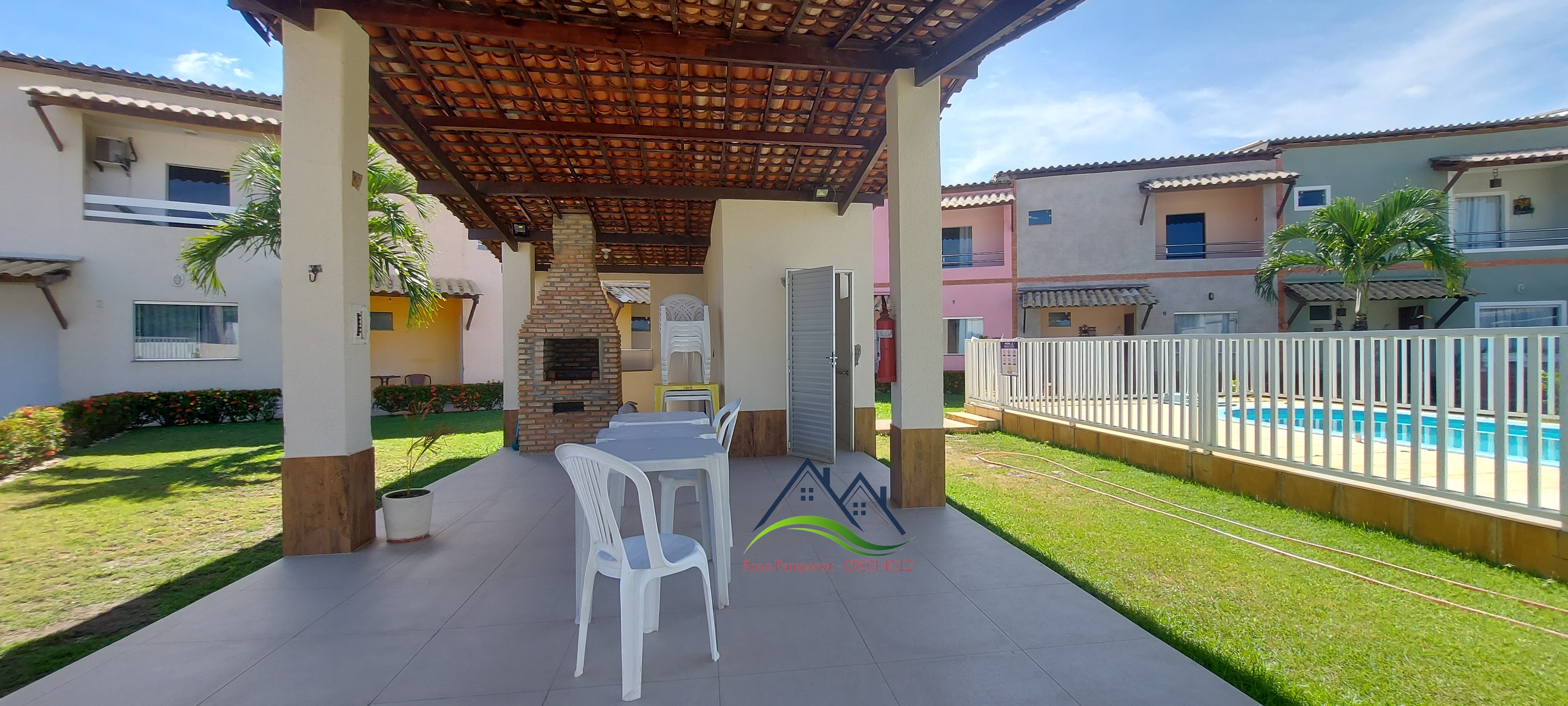 Casa em condomínio na aruana
