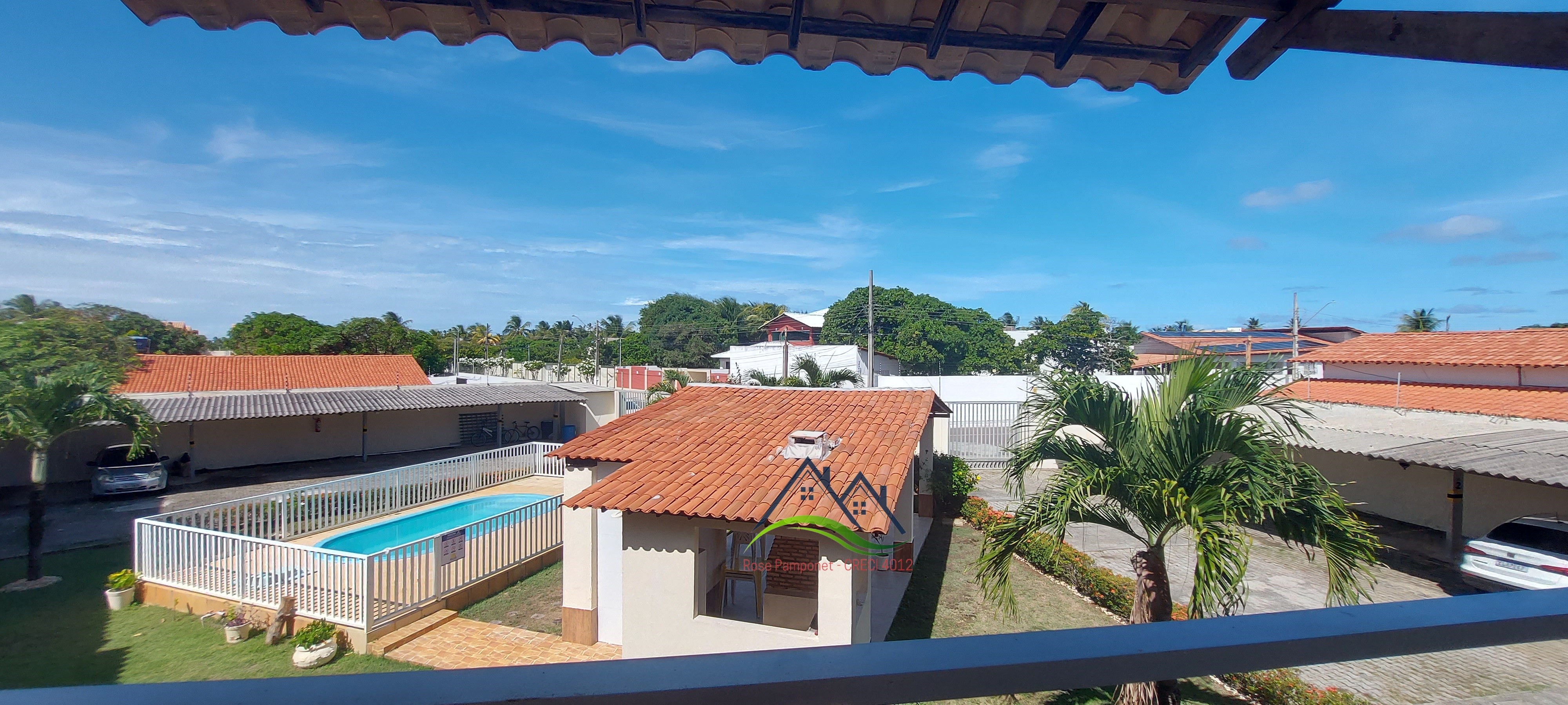 Casa em condomínio na aruana