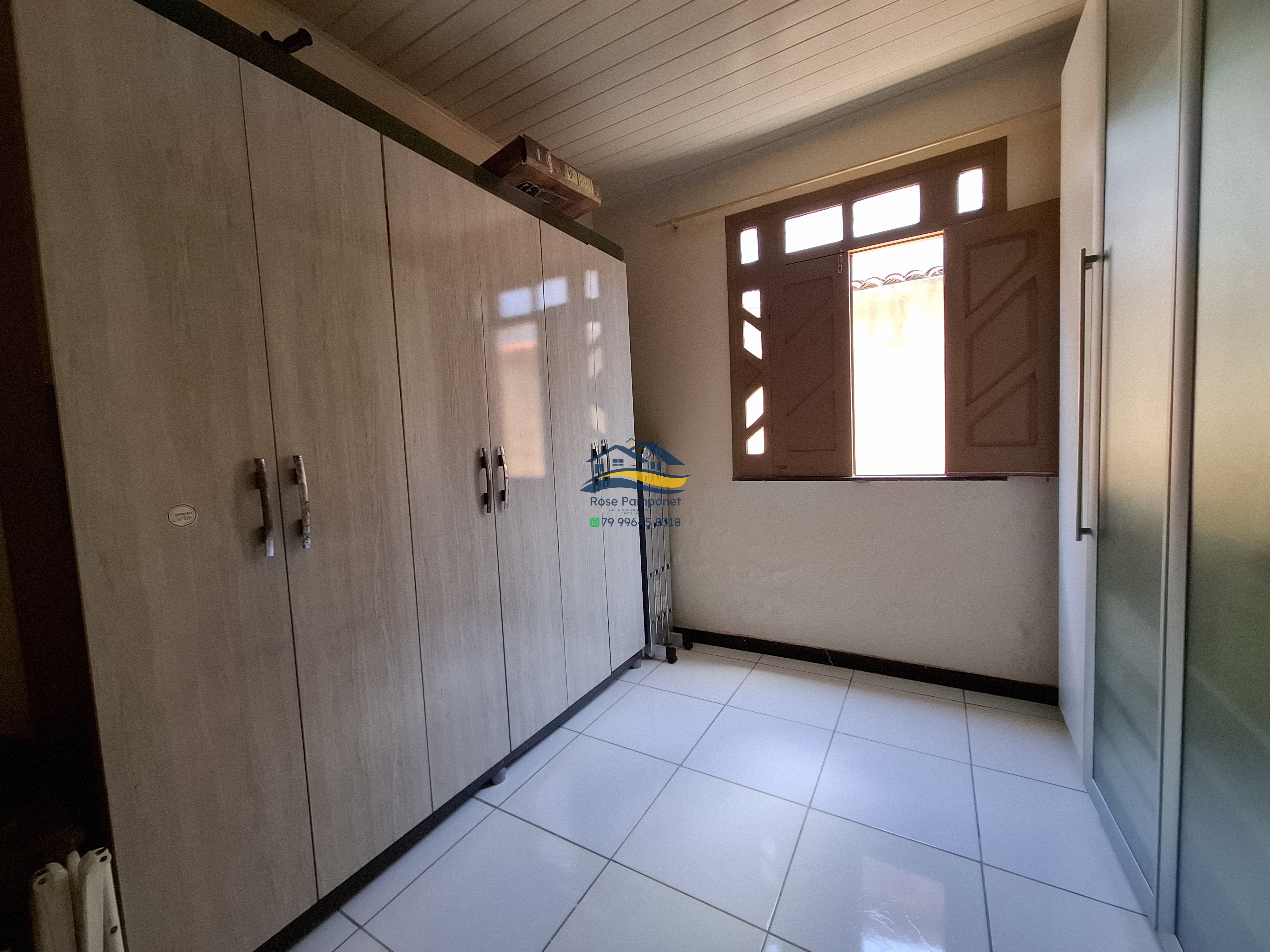 Casa á venda na aruana com 3 quartos