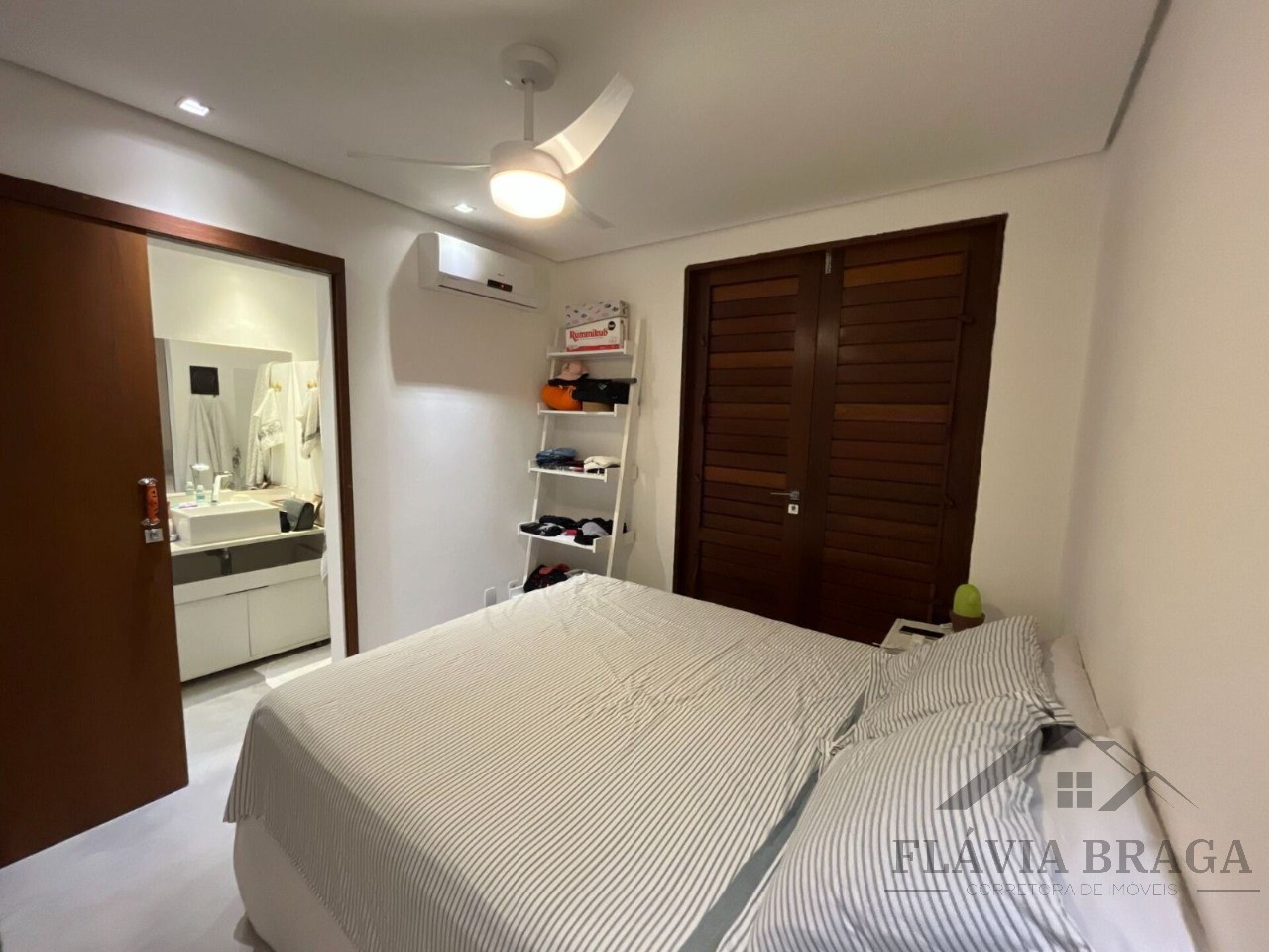 Casa, 5 quartos, 240 m² - Foto 14