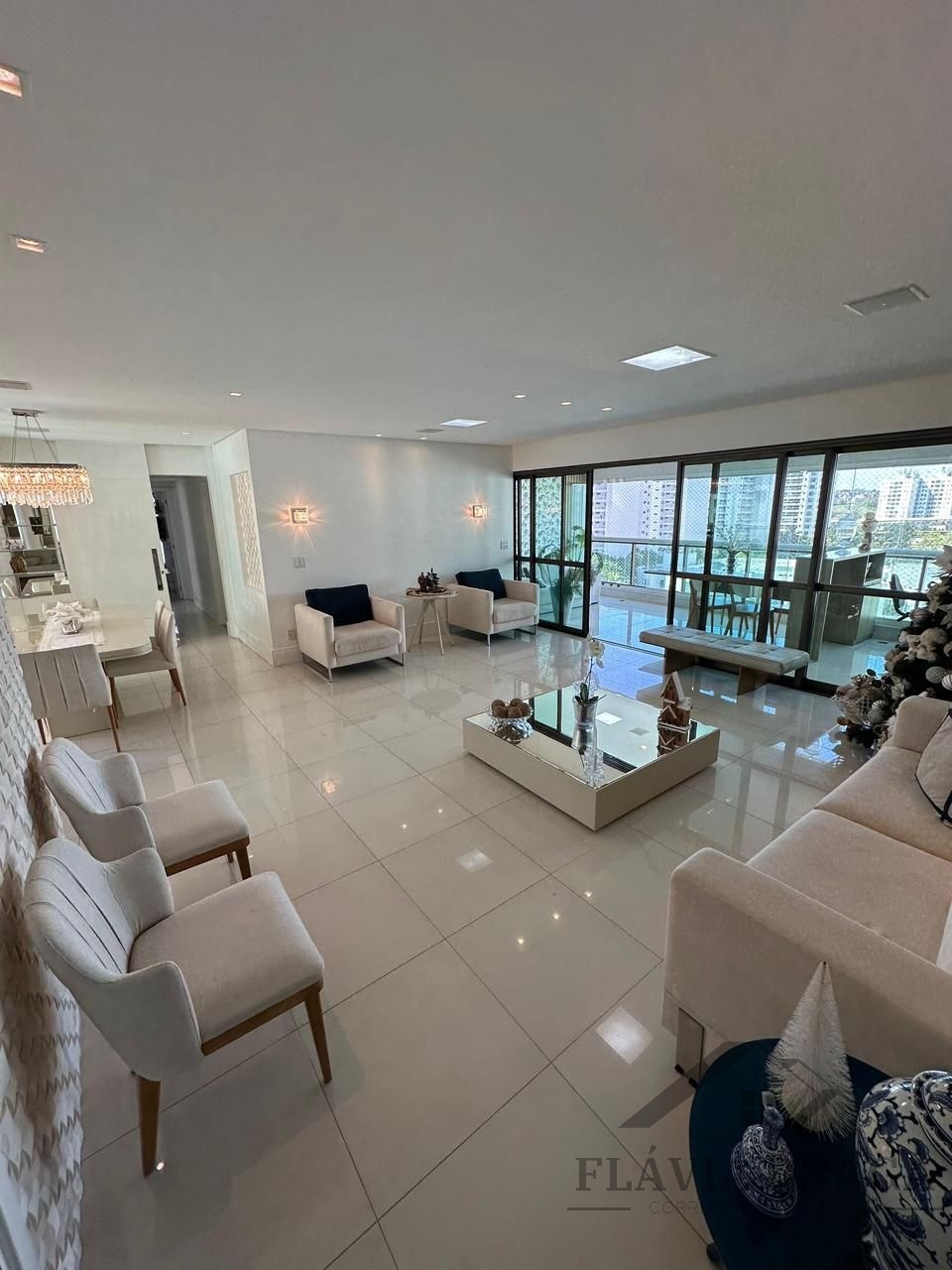 Apartamento, 3 quartos, 195 m² - Foto 1