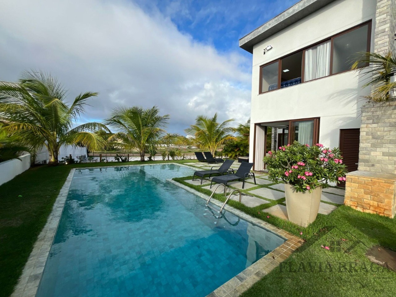 Casa, 4 quartos, 298 m² - Foto 1