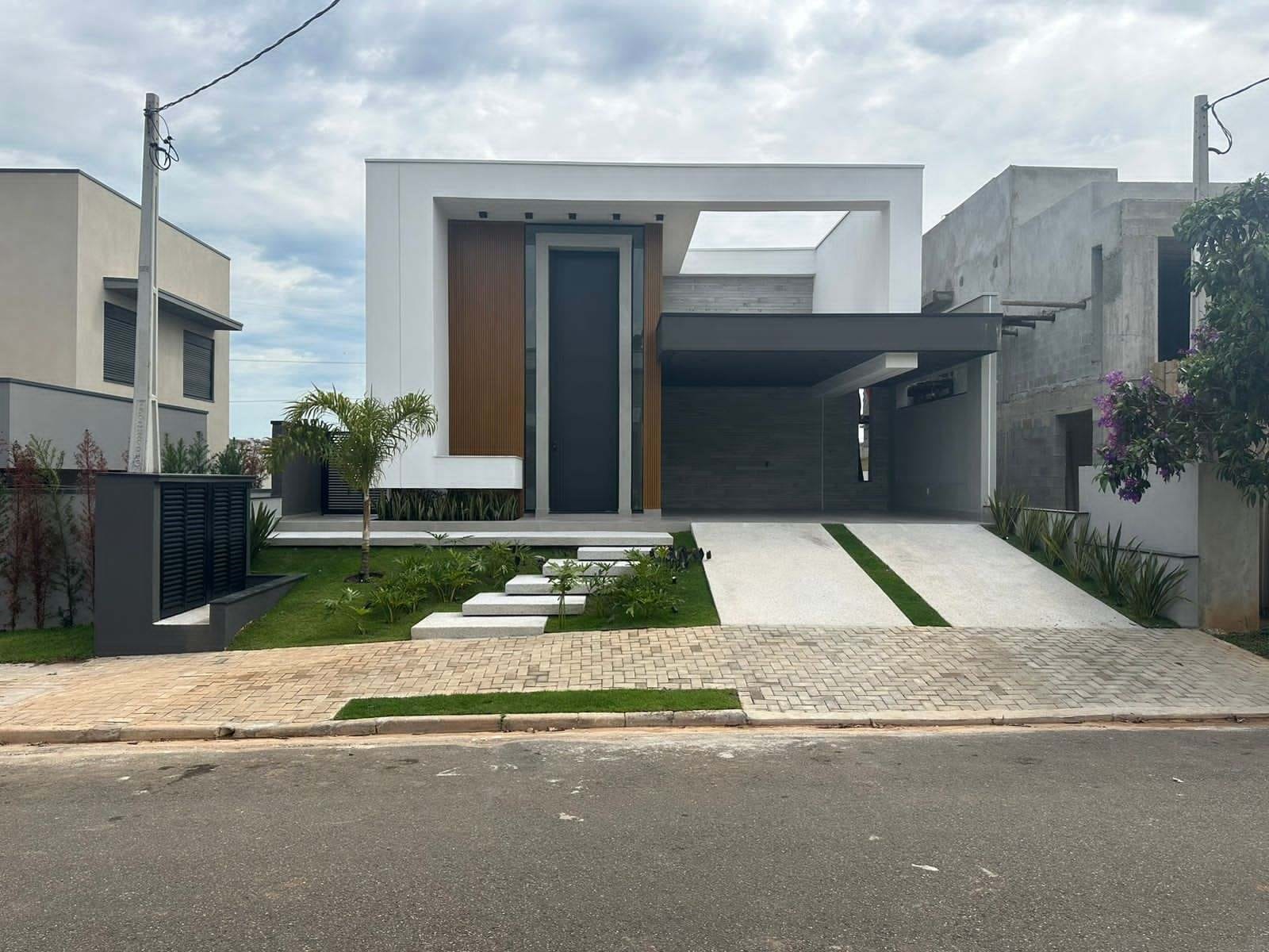 Casa, 3 quartos, 240 m² - Foto 1