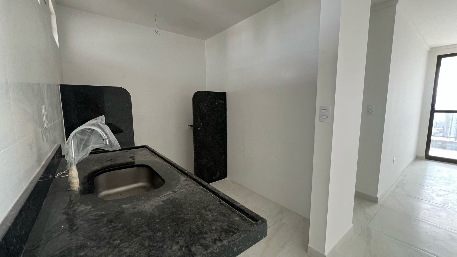 Apartamento à venda com 2 quartos, 62m² - Foto 5