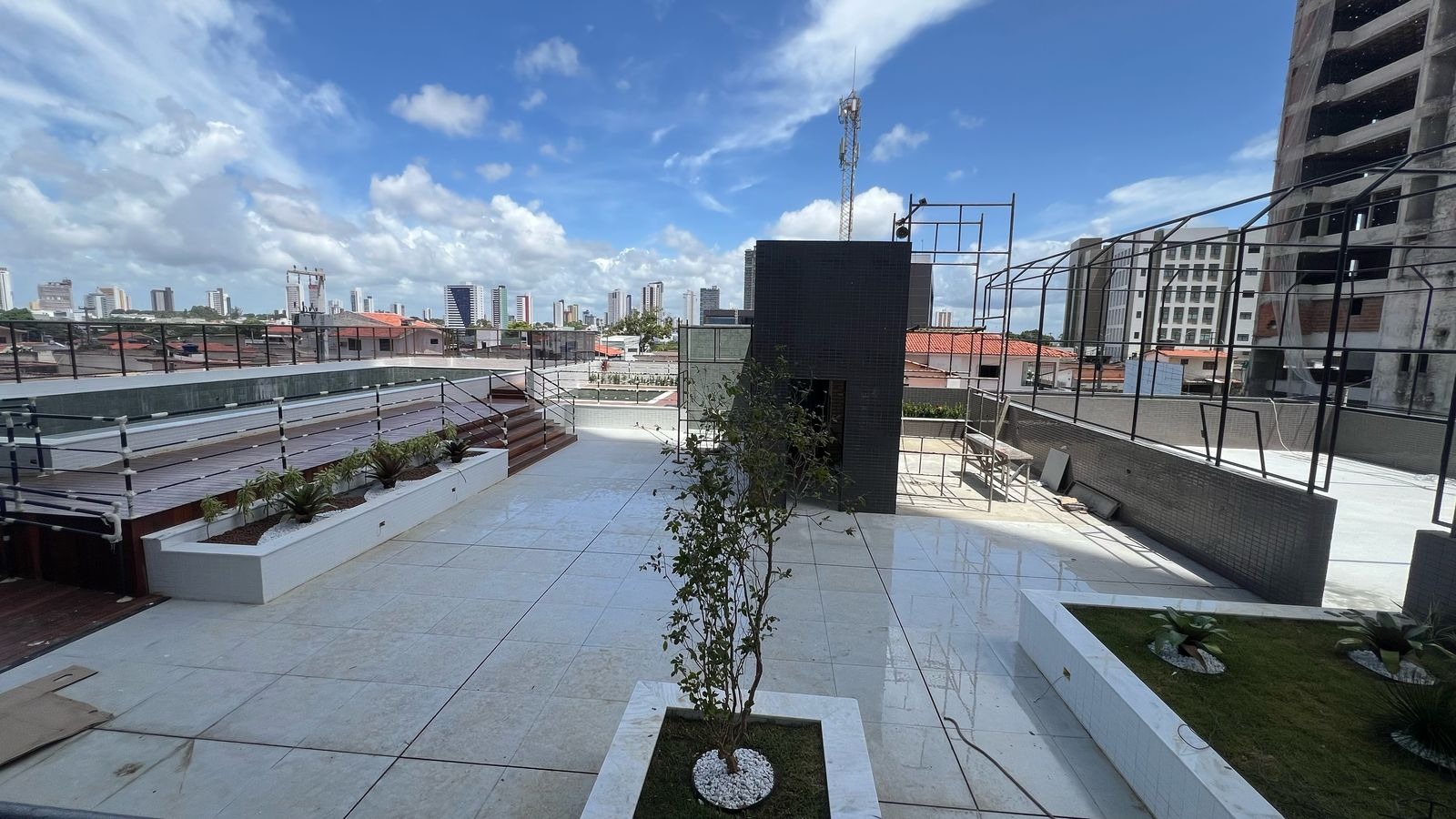 Apartamento à venda com 2 quartos, 62m² - Foto 24