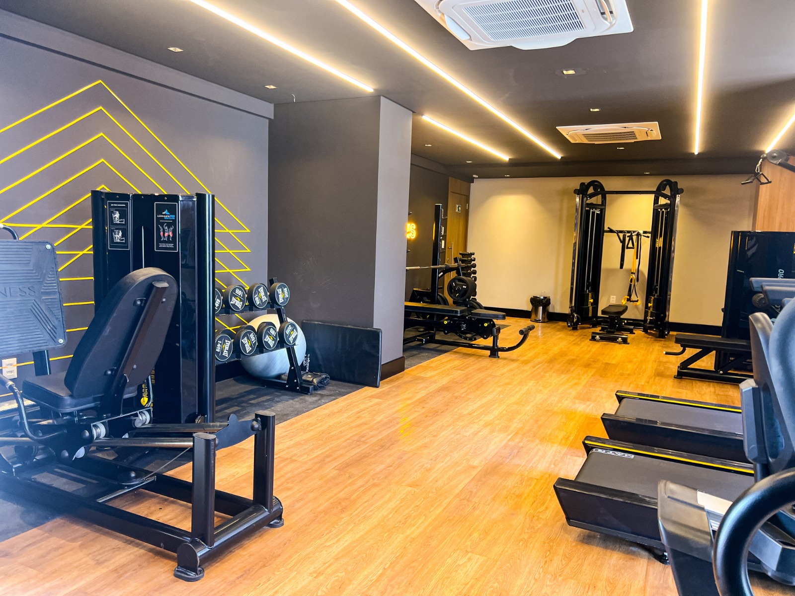 Apartamento à venda com 3 quartos, 87m² - Foto 50