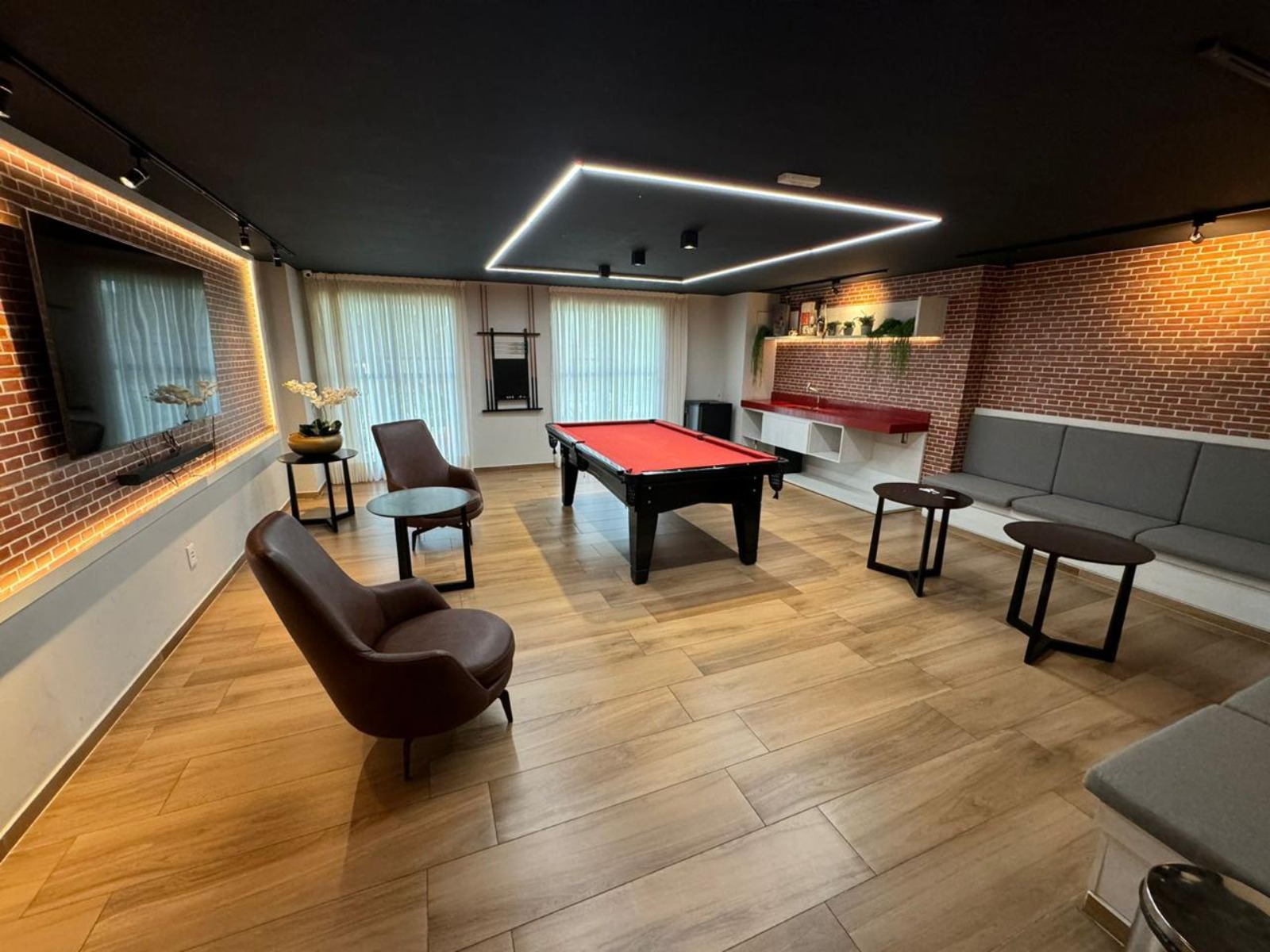 Apartamento à venda com 2 quartos, 64m² - Foto 8