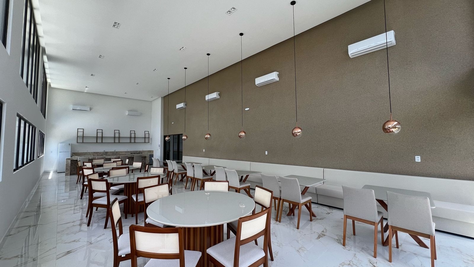 Apartamento à venda com 2 quartos, 62m² - Foto 14