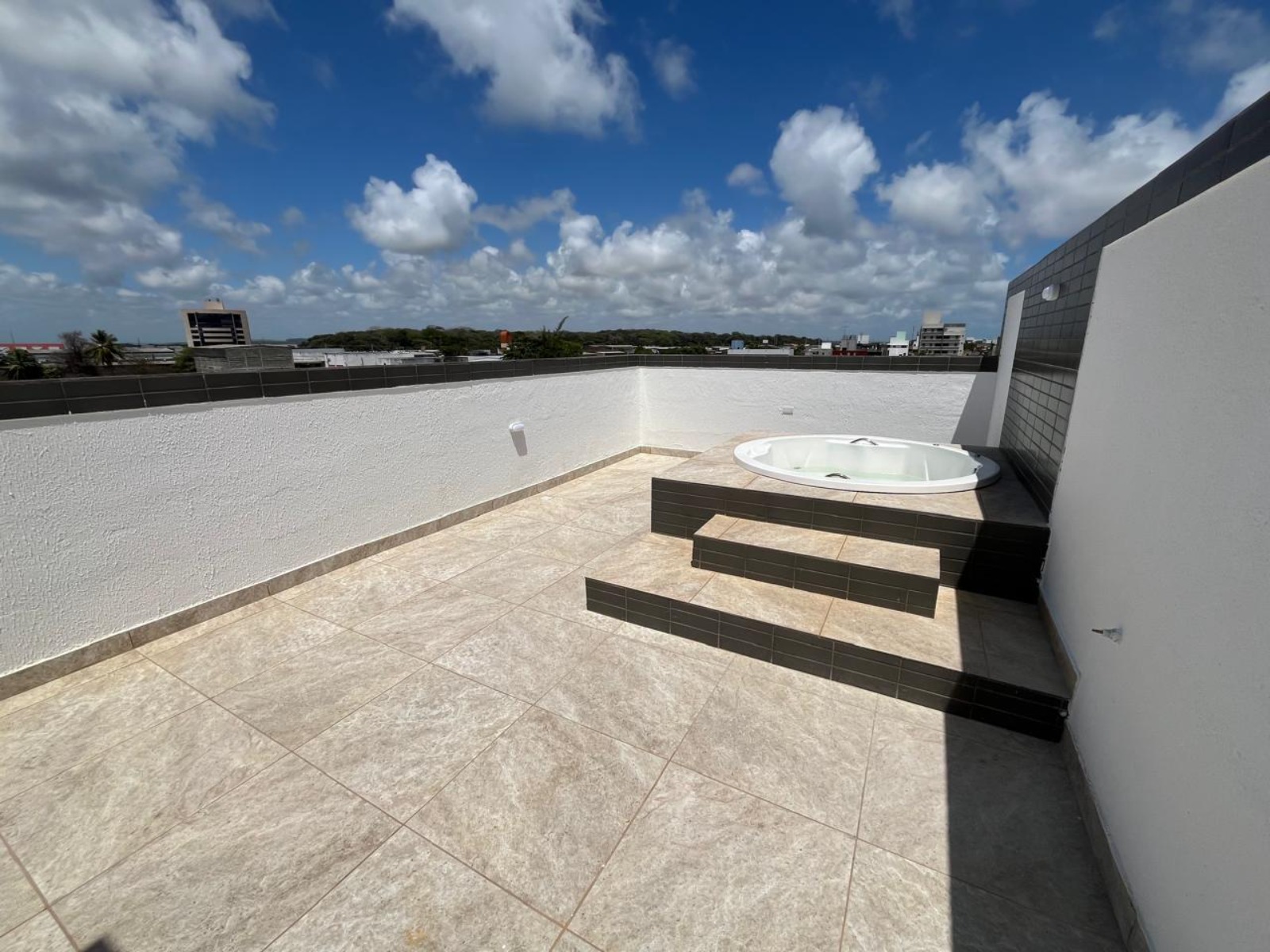 Cobertura à venda com 2 quartos, 91m² - Foto 2