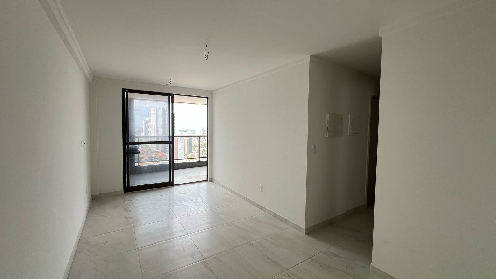 Apartamento à venda com 3 quartos, 76m² - Foto 4